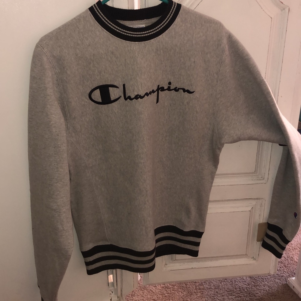 Champion crew sweatshirt!